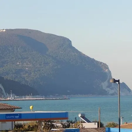 M01 Marcelli Trilocale Fronte Mare Apartamento Numana